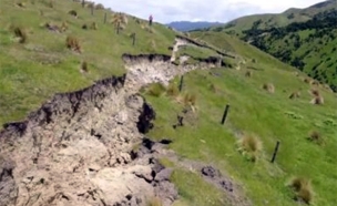 חתך באי הדרומי של ניו זילנד (צילום: SKY NEWS)