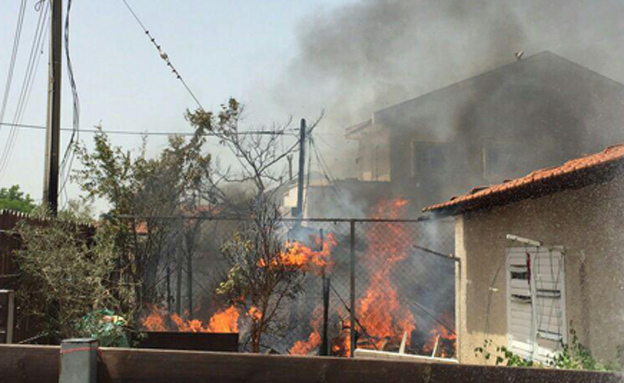 שריפה בתל מונד (צילום: דוברות כבאות והצלה נתניה)