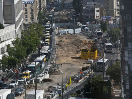 עבודות הרכבת הקלה בתל אביב (צילום: עופר וקנין, TheMarker)