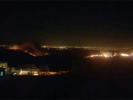 שריפה סמוך לנווה אילן, הערב (צילום: רותם דקל)