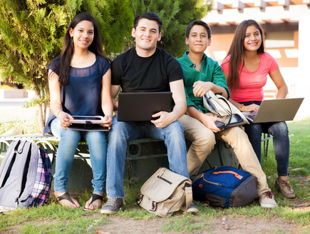 תלמידים בבית ספר (צילום: Shutterstock)