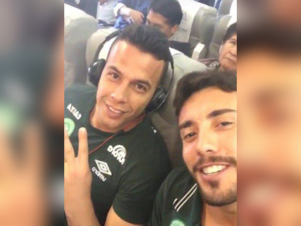 שני מחברי הקבוצה הברזילאית בהתרסקות המטוס (צילום: חדשות 2)