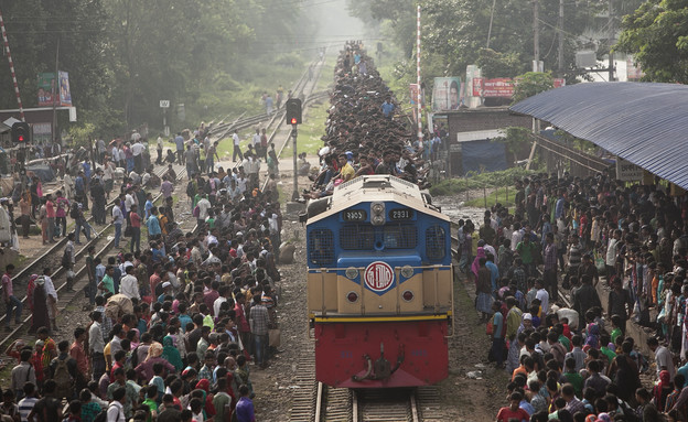 רכבת בדקה, בנגלדש (צילום: Getty Images, GettyImages IL)