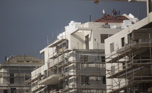 בנייה בשכונת נוה זמר ברעננה (צילום: תומר אפלבאום, TheMarker)