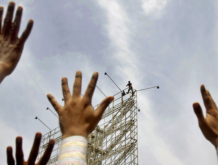 התאבדויות כושלות (צילום: Sakchai Lalit | AP)