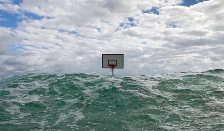 כדורסל בהפתעה (2) (צילום: John Margaritis)
