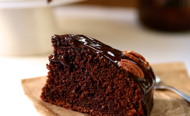 עוגת שוקולד, קפה ופקאן (צילום: קרן אגם, mako אוכל)