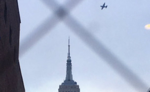 מטוסים מעל ניו יורק (צילום: twitter)
