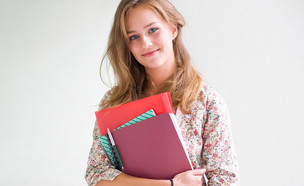 תלמידה (צילום: Shutterstock, מעריב לנוער)