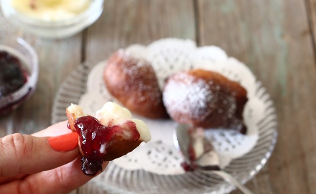 סופגניות אשל עם ריבה