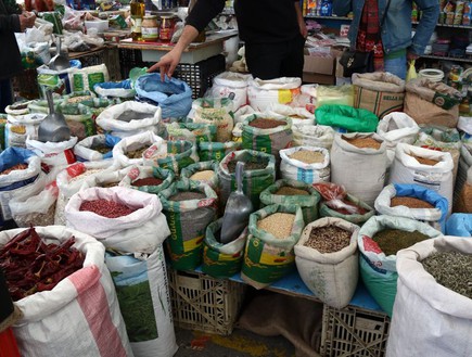 שוק תרשיחא תבלינים (צילום: ג'רמי יפה, mako אוכל)
