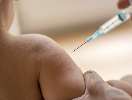 חיסון לילדים (צילום: Shutterstock)