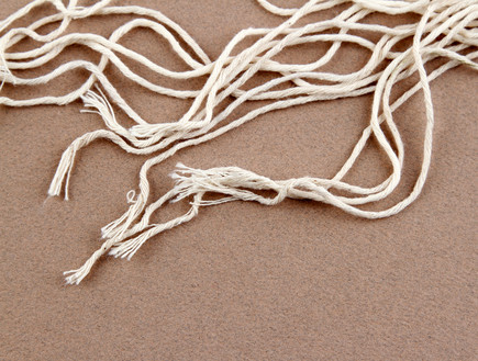 חוטים פרומים