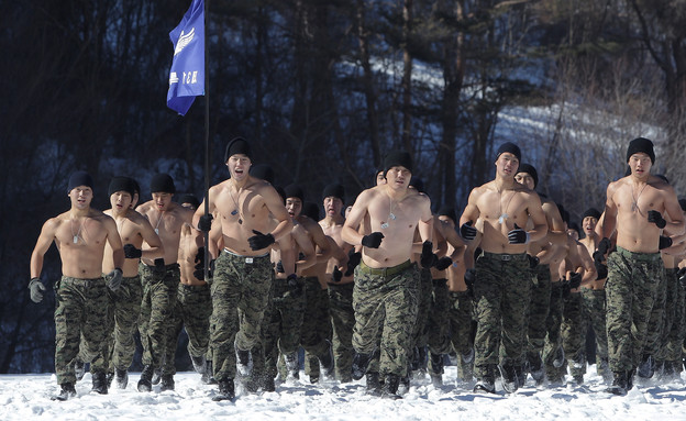 אימון חורף של קוריאה הדרומית (צילום: Chung Sung-Jun, GettyImages IL)