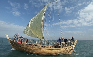 "המשוגעים" ששחזרו ספינה עתיקה (צילום: חדשות 2)