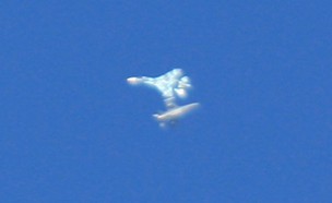 סוחוי Su-27 ו-F-16 בשמיים (צילום: area51trips.blogspot.com)