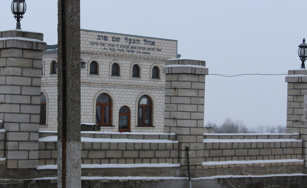 הבעל שם טוב בברסלב. ציון ובית מדרש. המסע לאומן 