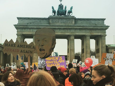 העצרת בברלין (צילום: CNN)