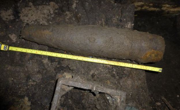 מצא פצצה בגינה שלו (צילום: manchester evening news)
