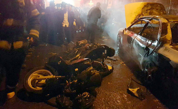 המכונית שנשרפה בעימותים (צילום: דוברות כבאות והצלה ירושלים)