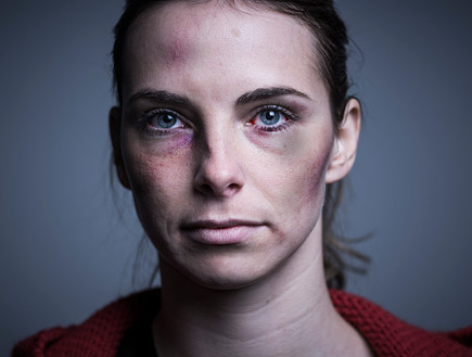 אלימות במשפחה (צילום: mihailomilovanovic, gettyimages)