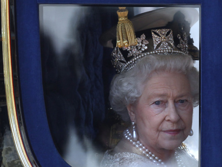 המלכה אליזבת' שוברת שיאים (צילום: רויטרס)