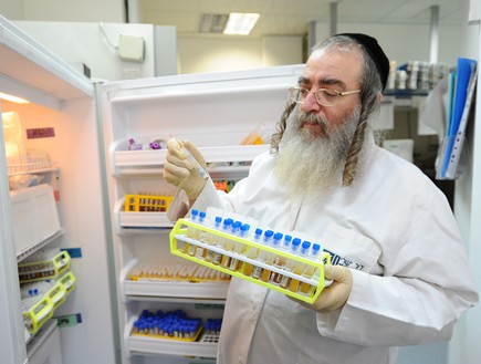 הרב עקשטיין (צילום: דור ישרים)