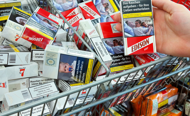 חפיסות סיגריות בגרמניה (צילום: defotoberg, Shutterstock)