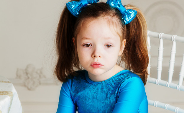 ילד כועס בתחפושת (צילום: Shutterstock)
