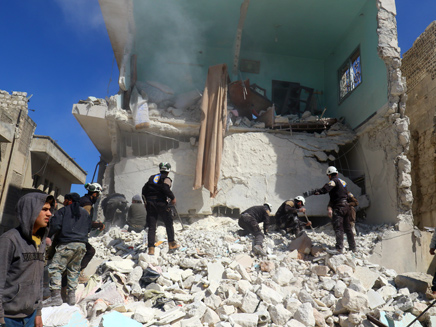 אחרי הפצצות מהאוויר בסוריה, ארכיון (צילום: רויטרס)