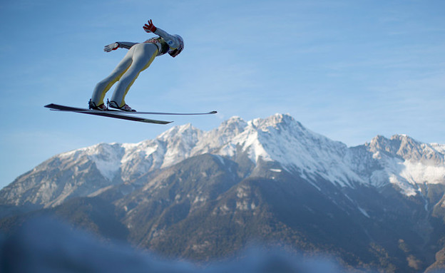 קופץ סקי באינסברוק באוסטריה (צילום: Adam Pretty, GettyImages IL)