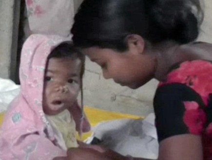 ילדה הודית קטנה (צילום: Dailymail)