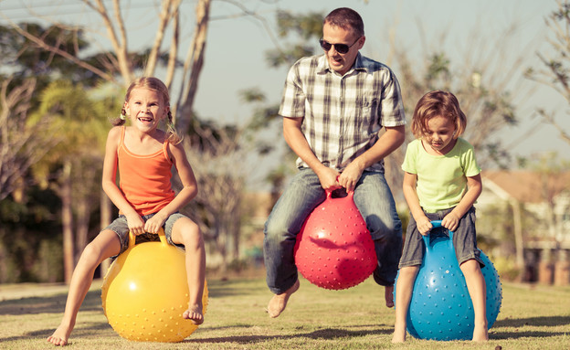 ילדים משחקים (צילום: Shutterstock)