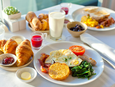 ארוחת בוקר (צילום: Aleksei Potov, Shutterstock)