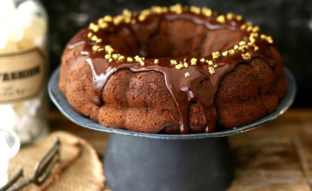 עוגת טריפל שוקולד (צילום: קרן אגם, mako אוכל)