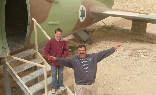 יעקב דון ז"ל וגלעד יקיר יעקב דון ז"ל וגלעד יקיר