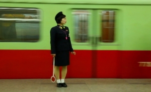 הצלם משה שי חזר עם חוויות מצפון קוריאה (צילום: חדשות 2)