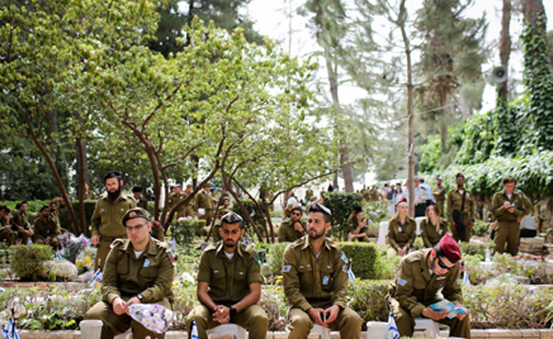 טקס האזכרה בהר הרצל (צילום: נועם מושקוביץ)