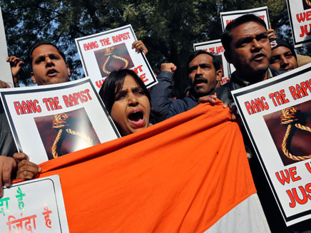 ההפגנות בהודו בעקבות מקרה האונס (צילום: Reuters)