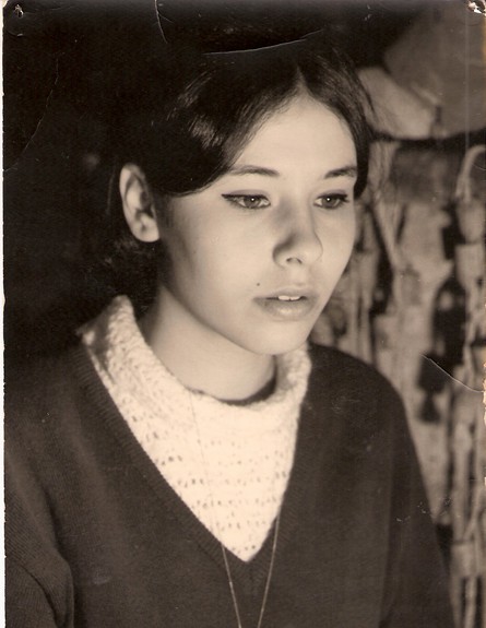 ירדנה ארזי בצעירותה  (צילום: יחסי ציבור, מגזין נשים)