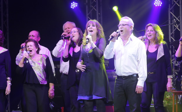 ירדנה ארזי בהופעה ירדנה ארזי בהופעה