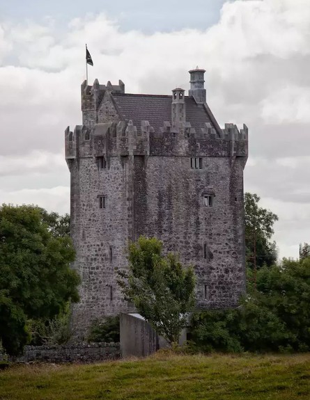 טירה מימי הביניים אירלנד1 (צילום: airbnb.com)