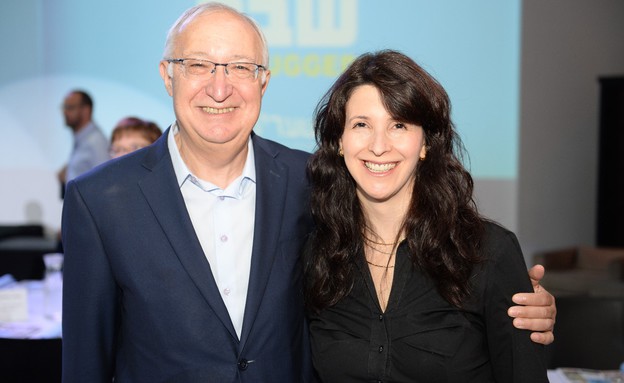 חה"כ מנואל טרכטנברג עם ד"ר רות קבסה אברמזון מנהלת המיזם