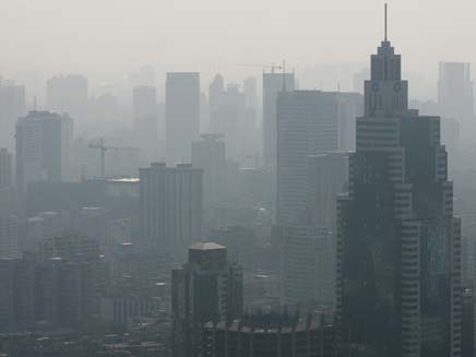 זיהום אוויר בסין. המדורות לא משפיעות מדי (צילום: רויטרס)