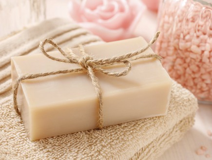 סבון מוצק (צילום: Agnes Kantaruk, Shutterstock)