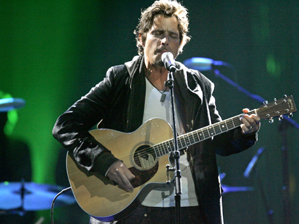 קורנל בהופעה ב-2005 (צילום: רויטרס)