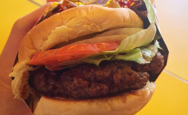 מסעדת ההמבורגרים Lucky's Famous Burgers בניו יורק (צילום: יחסי ציבור)