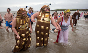 אירועי השנה החדשה באי בארי (צילום: Matt Cardy, GettyImages IL)