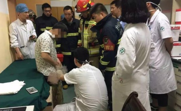 איבר מין תקוע במפתח ברגים (צילום: יחסי ציבור) איבר מין תקוע במפתח ברגים (צילום: יחסי ציבור)