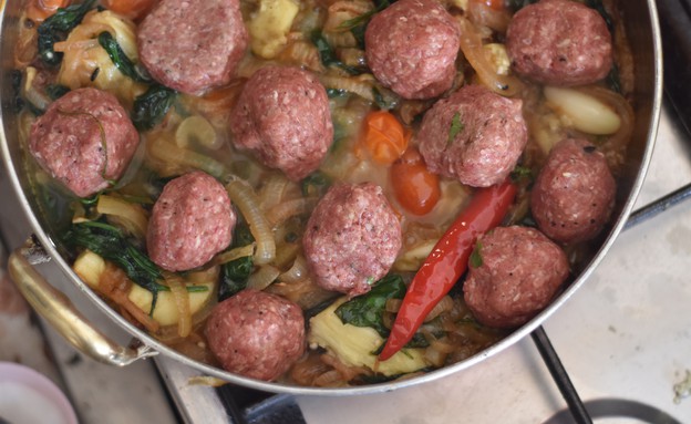 קציצות ברוטב - הכנה